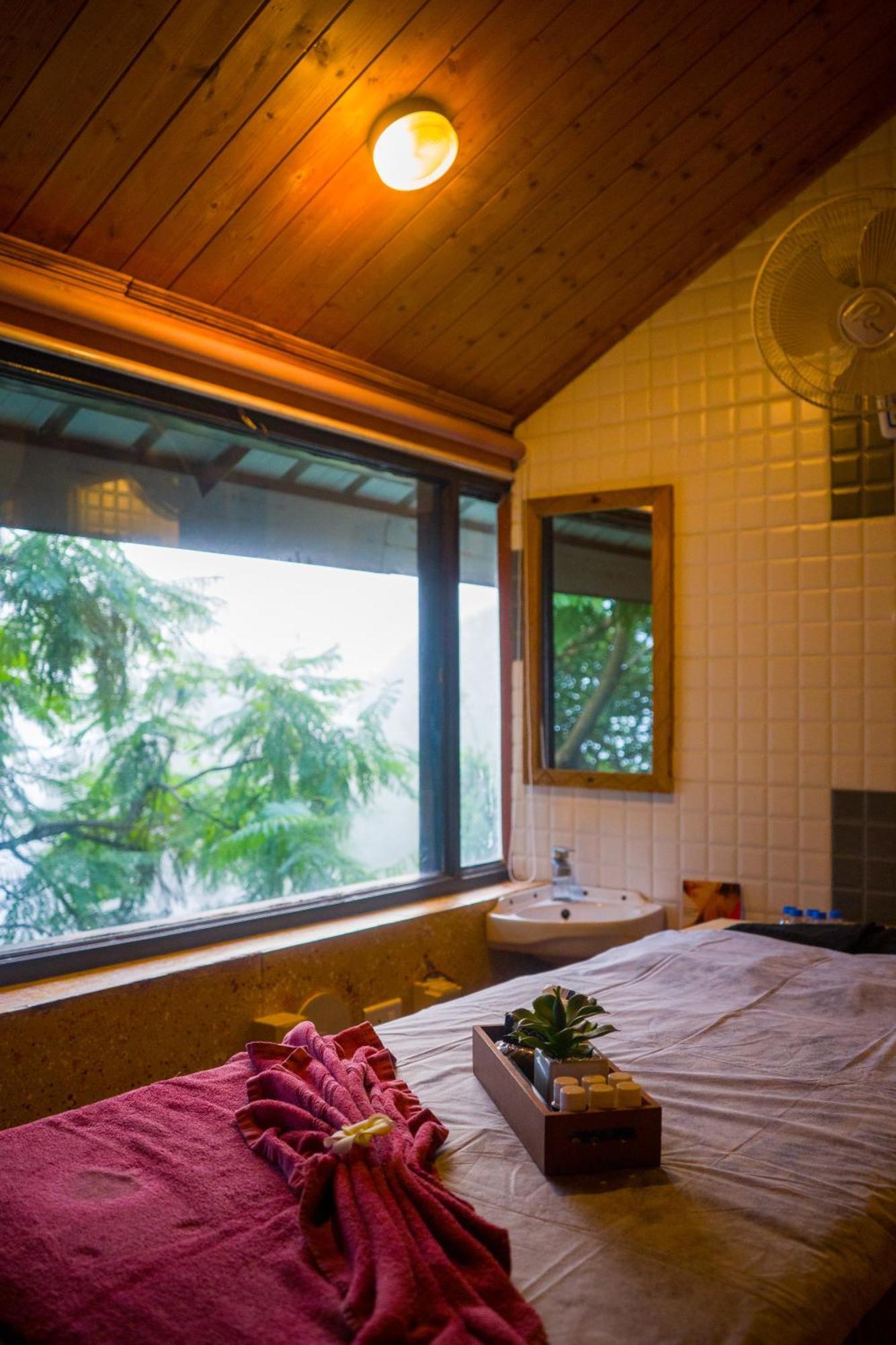 Winnies Holiday Resort & Spa Kasauli Kültér fotó